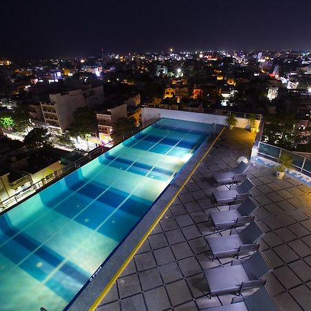 Hotel Atithi Pondicherry Esterno foto
