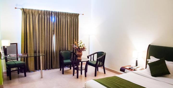 Hotel Atithi Pondicherry Esterno foto