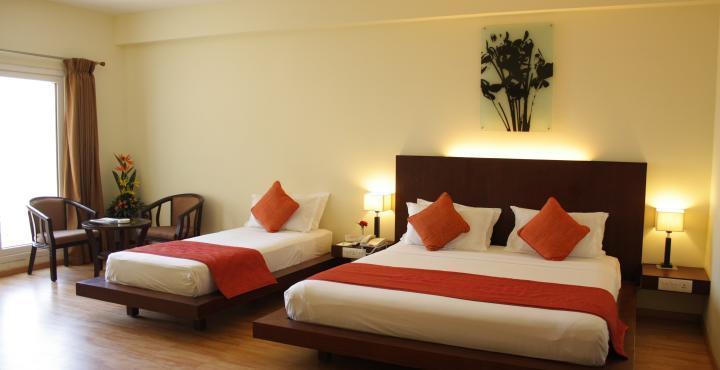 Hotel Atithi Pondicherry Esterno foto