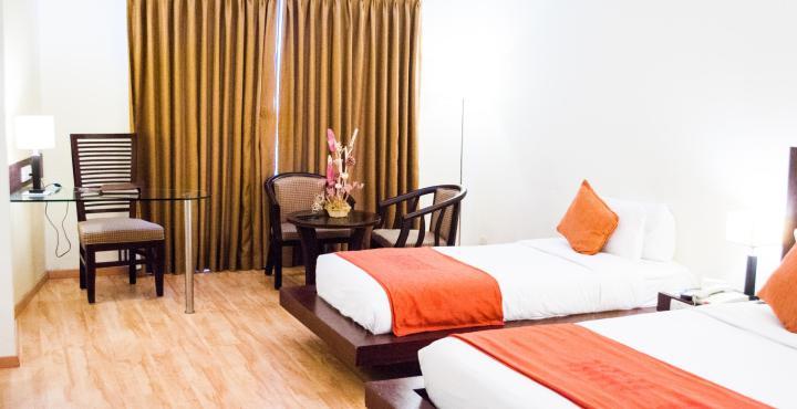Hotel Atithi Pondicherry Esterno foto